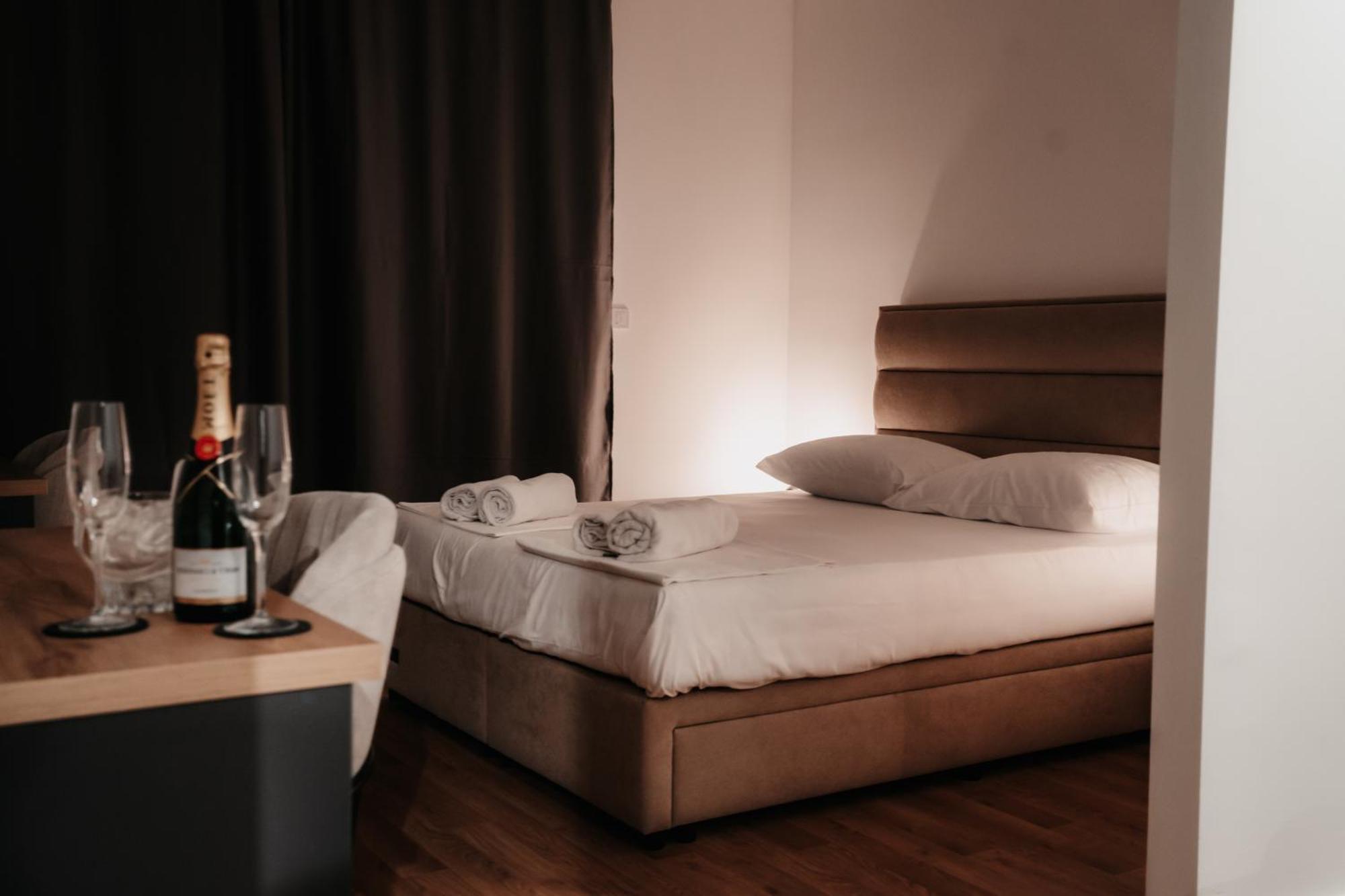 モスタルToro Hospitalityアパートメント エクステリア 写真